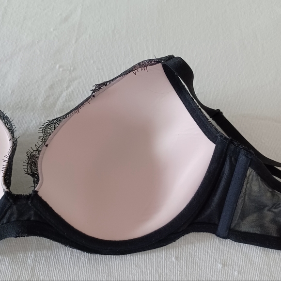 Victoria's Secret Very Sexy Lightly Lined Plunge Bra, size 32DDD - Picture 11 of 16